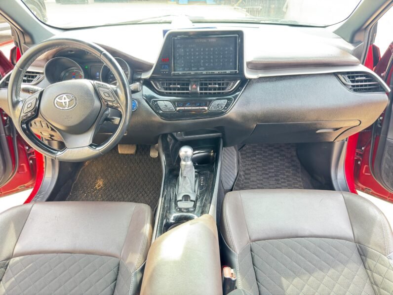 
								2017 TOYOTA C-HR HYBRID full									