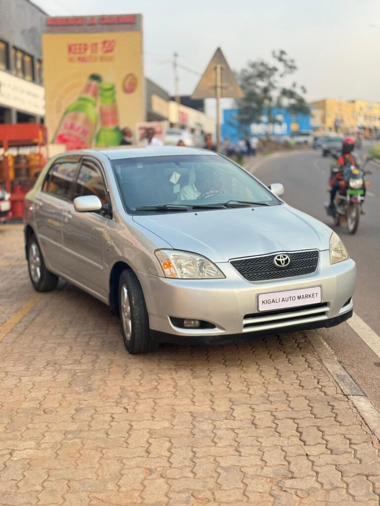 2004 TOYOTA COROLLA HATCHBACK