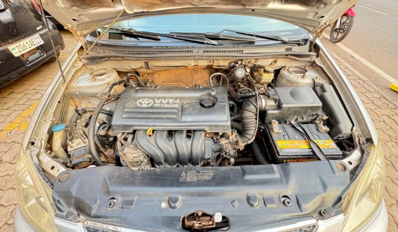 
								2004 TOYOTA COROLLA HATCHBACK full									