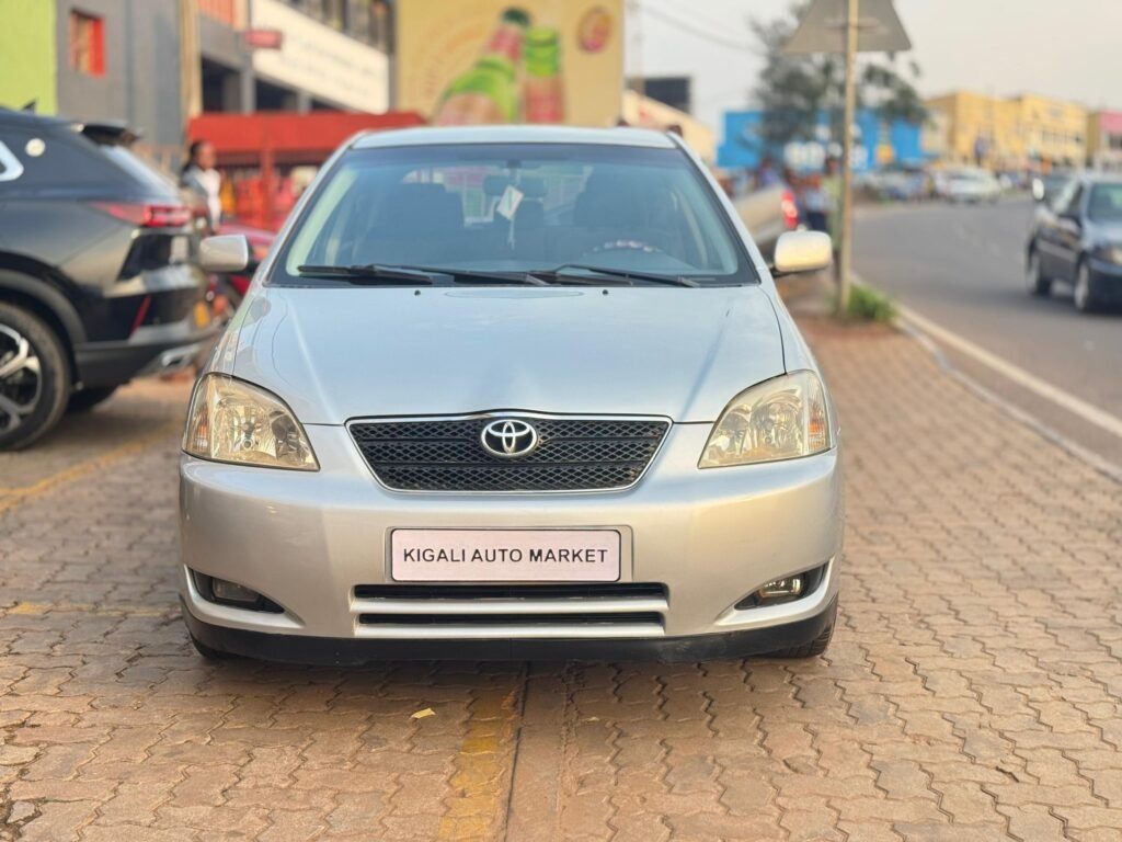 2004 TOYOTA COROLLA HATCHBACK