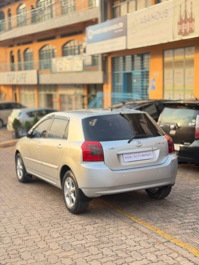 
								2004 TOYOTA COROLLA HATCHBACK full									