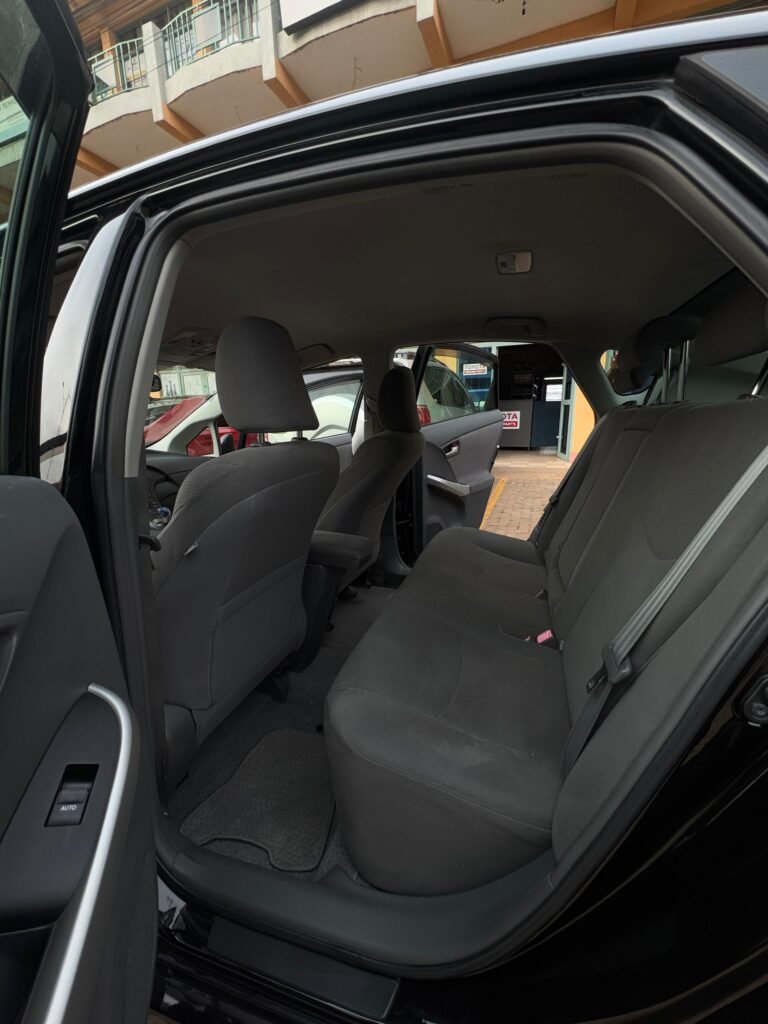 2011 TOYOTA PRIUS HYBRID