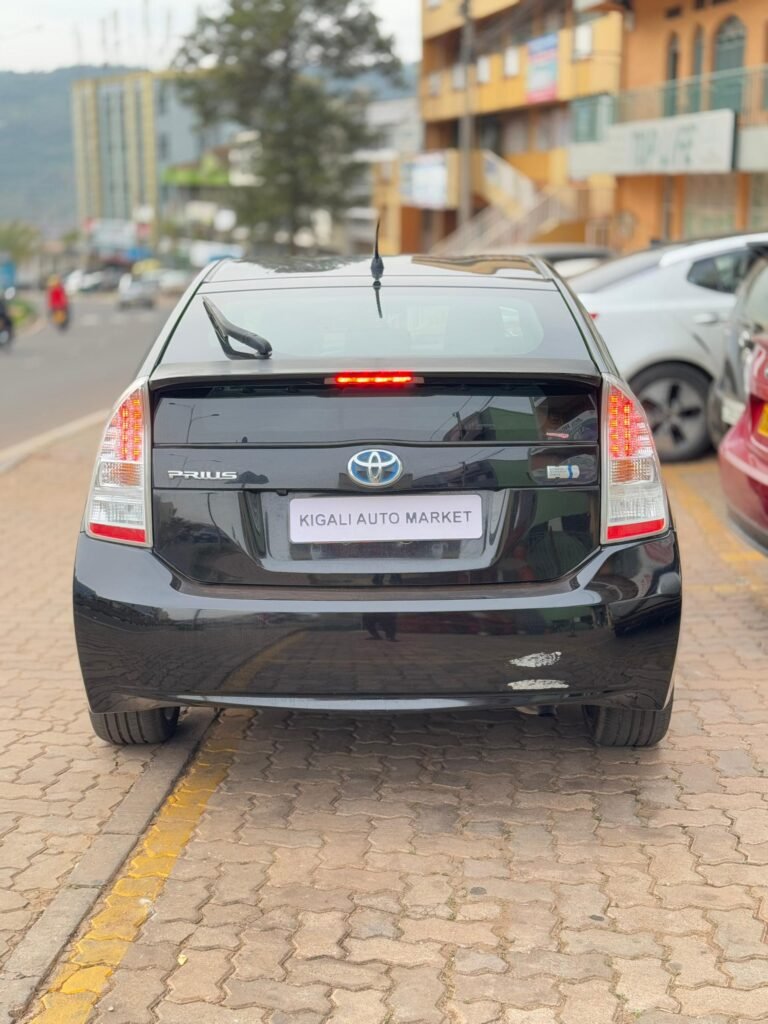 2011 TOYOTA PRIUS HYBRID