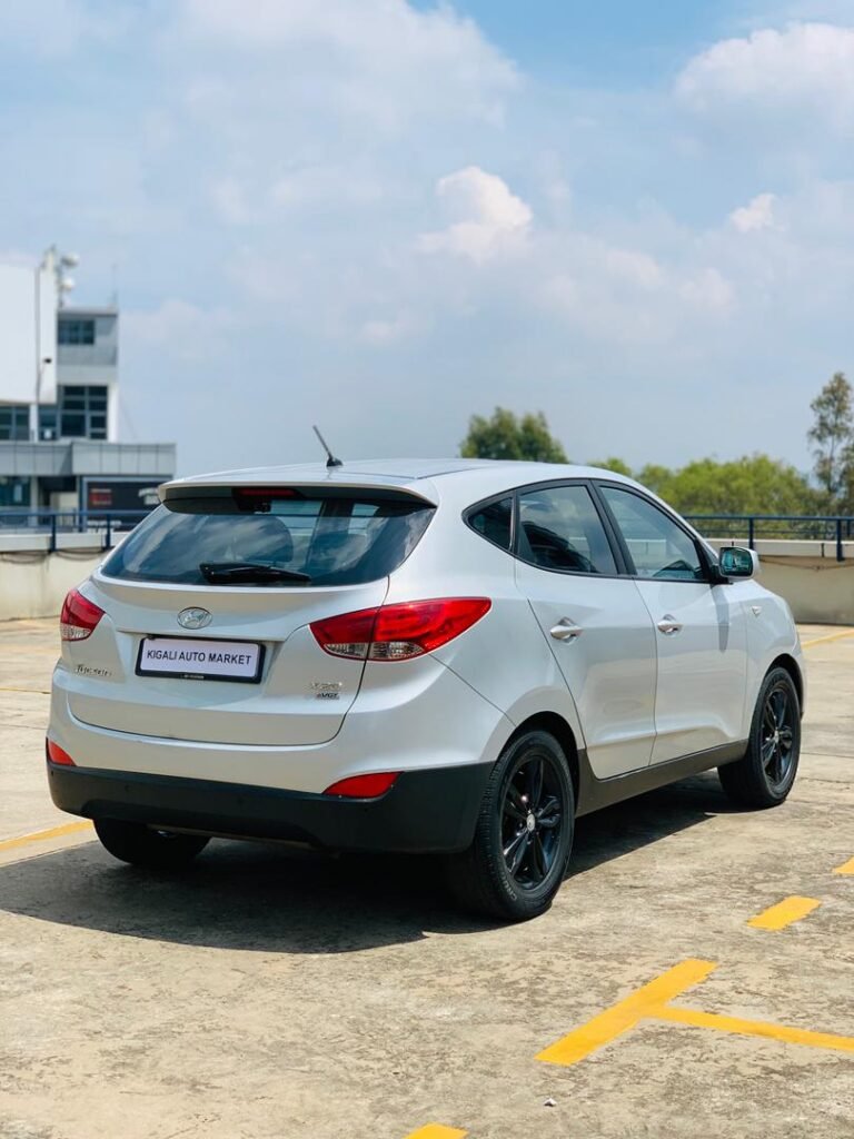 HYUNDAI TUCSON 2010