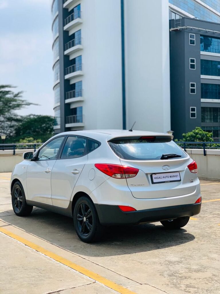 HYUNDAI TUCSON 2010