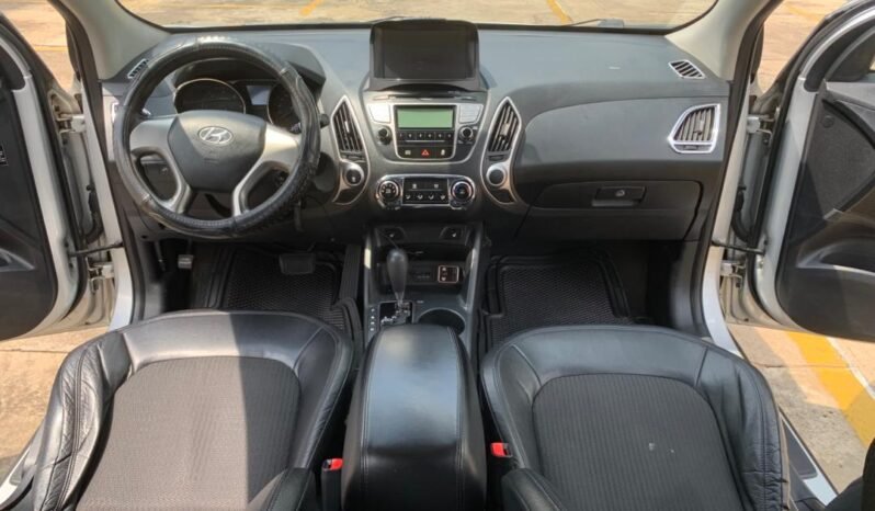 
								HYUNDAI TUCSON 2010 full									