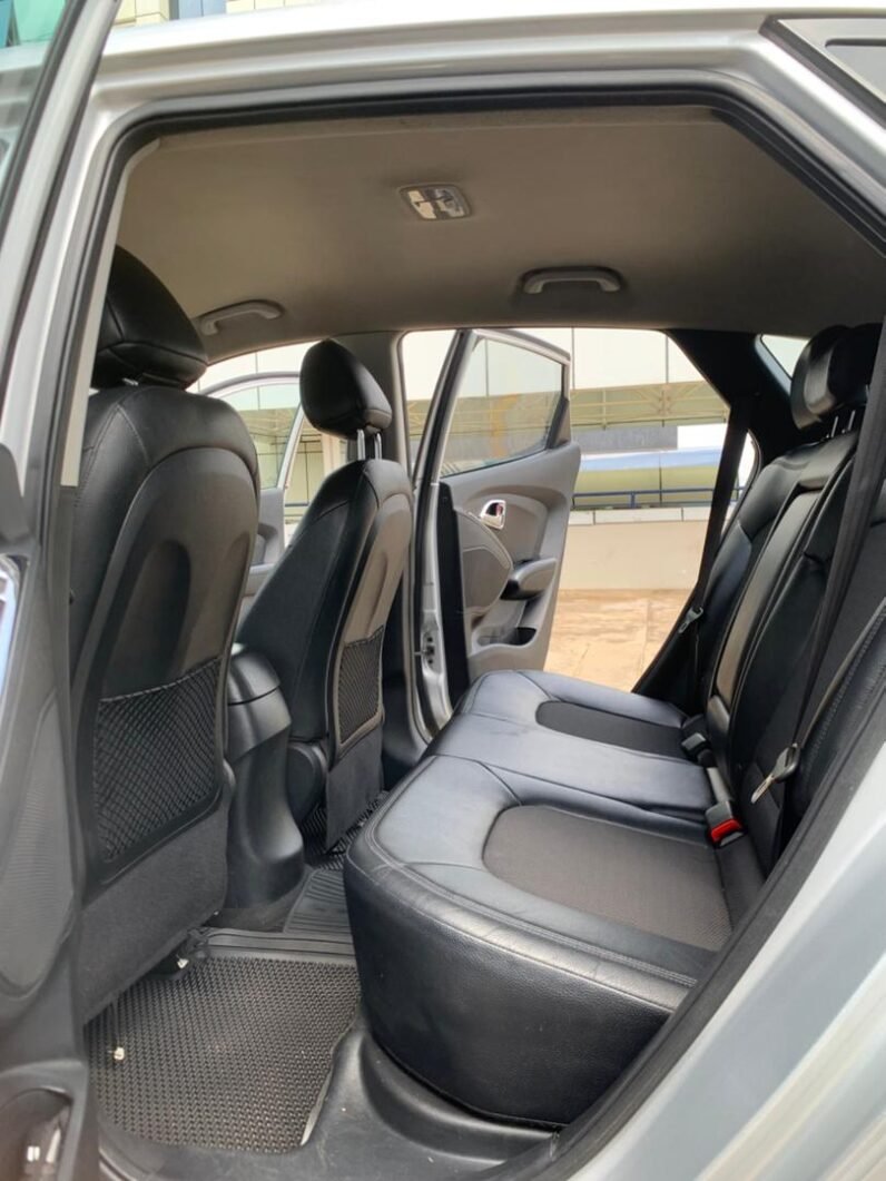 
								HYUNDAI TUCSON 2010 full									