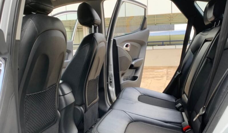 
								HYUNDAI TUCSON 2010 full									