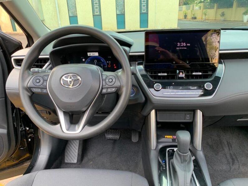 
								2024 TOYOTA COROLLA CROSS HYBRID full									