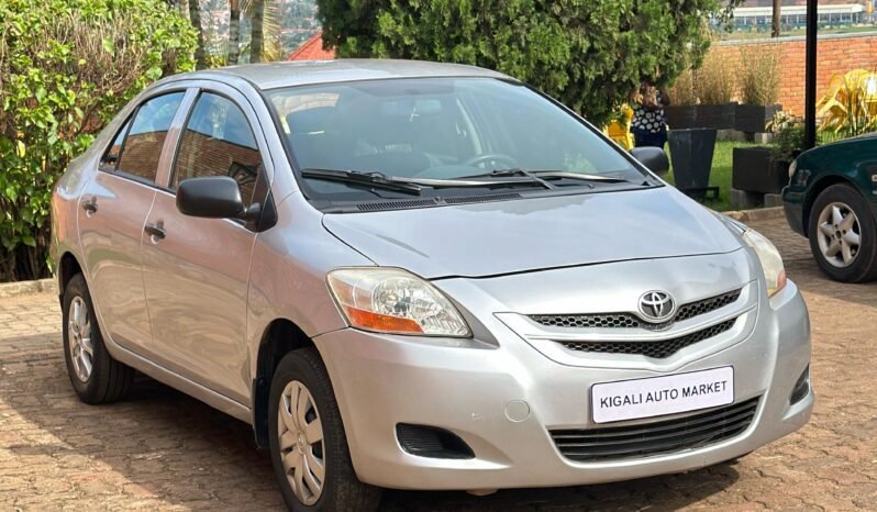 
								2006 TOYOTA YARIS full									