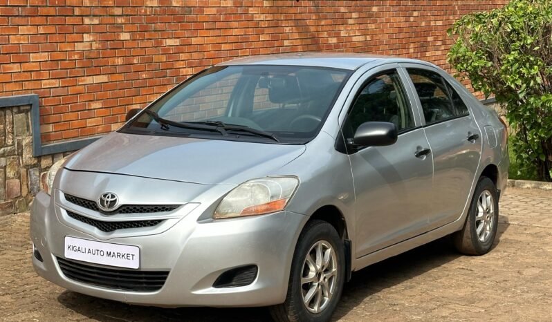 
								2006 TOYOTA YARIS full									