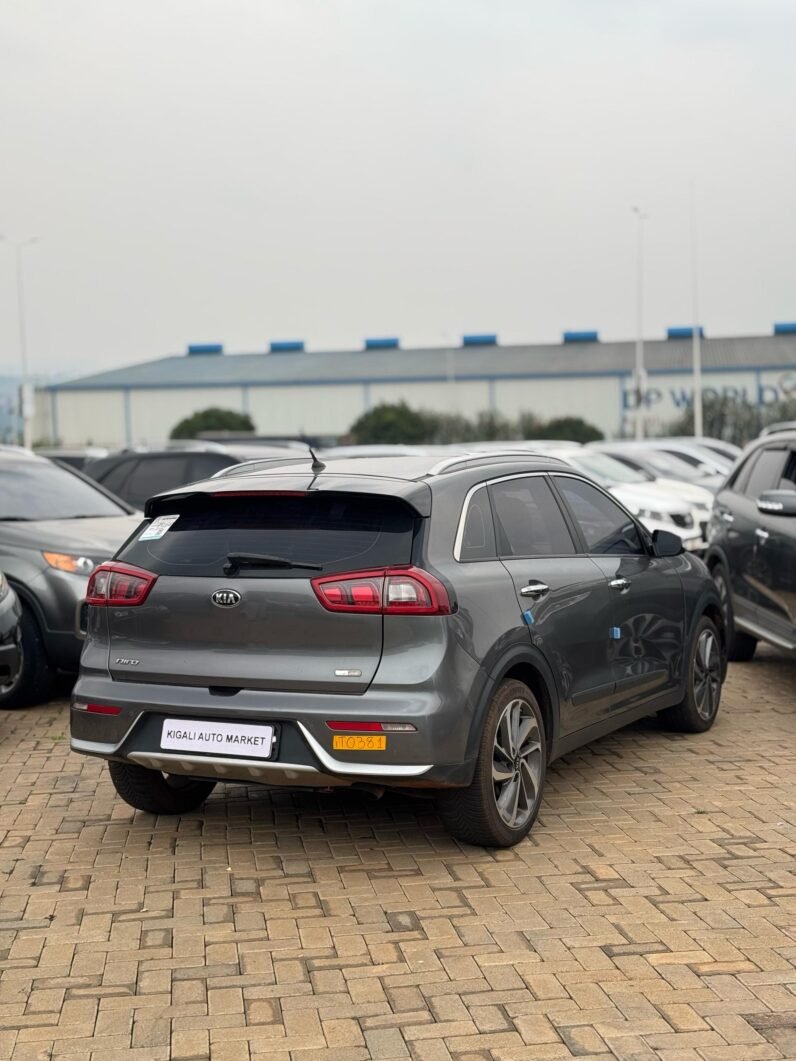 
								2017 KIA NIRO HYBRID full									