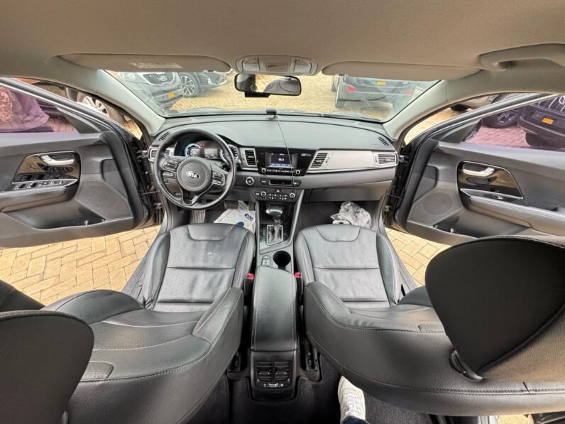 
								2017 KIA NIRO HYBRID full									
