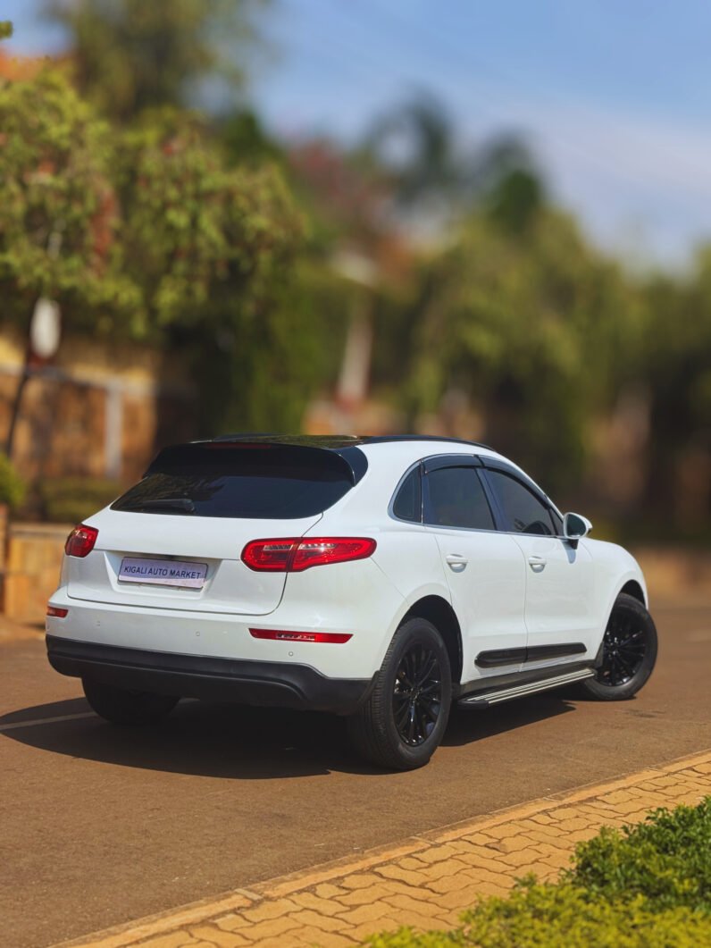 
								2017 ZOTYE SR9 full									