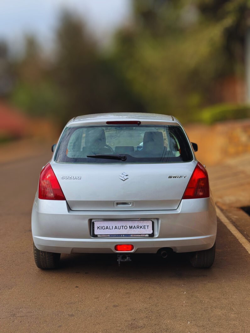 
								2007 SUZUKI SWIFT full									
