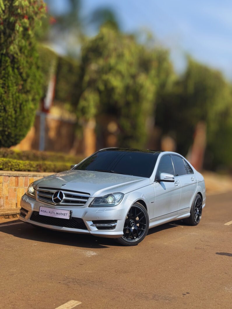 
								2012 MERCEDES BENZ C200 full									
