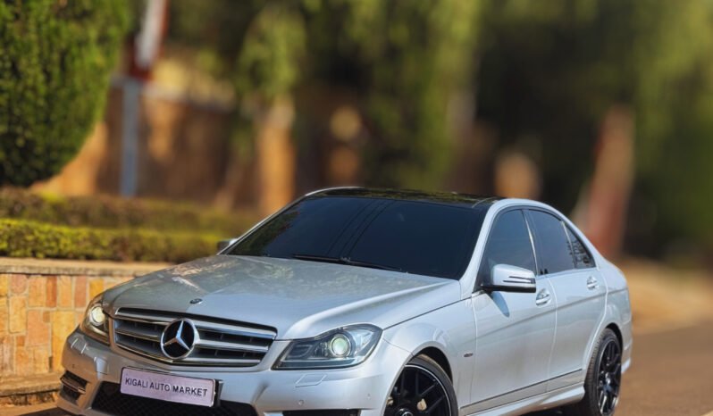 
								2012 MERCEDES BENZ C200 full									