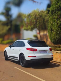 2017 ZOTYE SR9