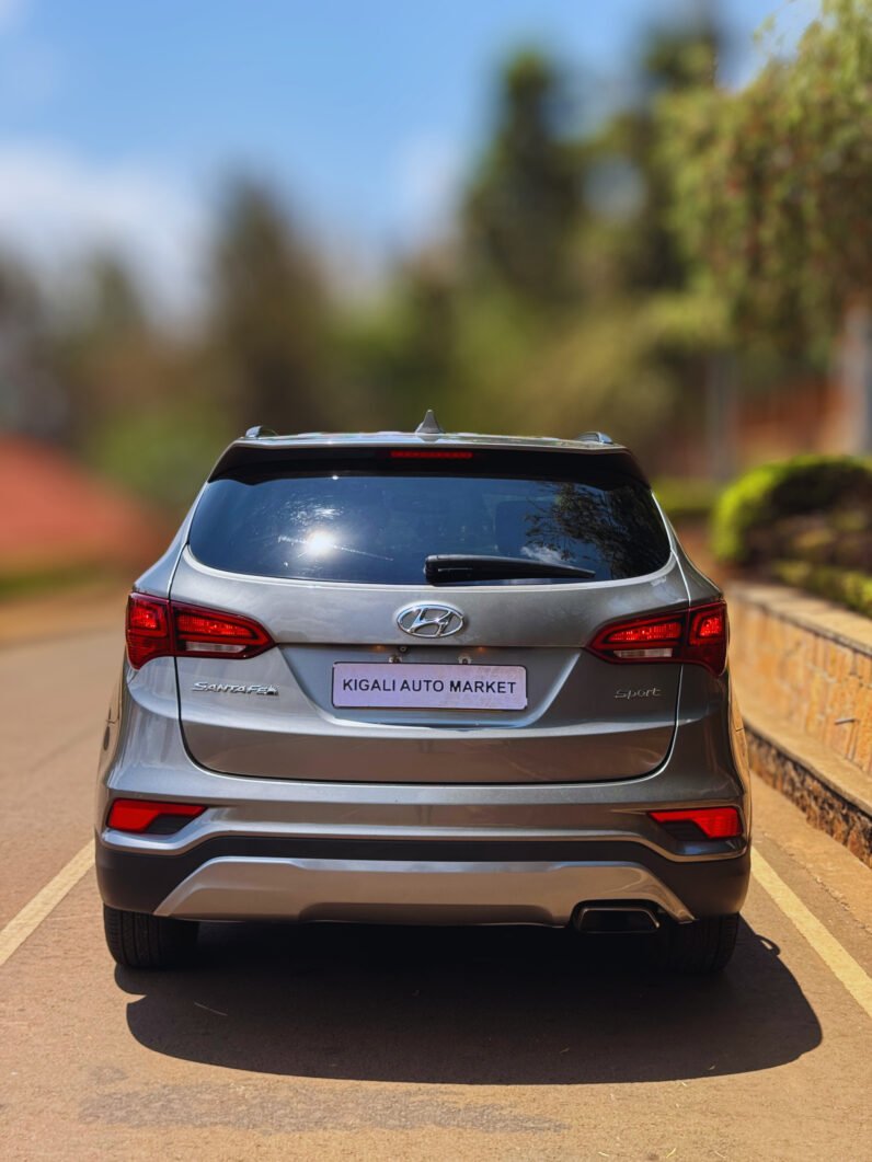 
								2017 HYUNDAI SANTA FE SPORT full									