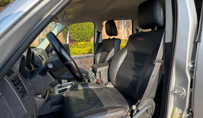 
								DODGE NITRO 2007 full									