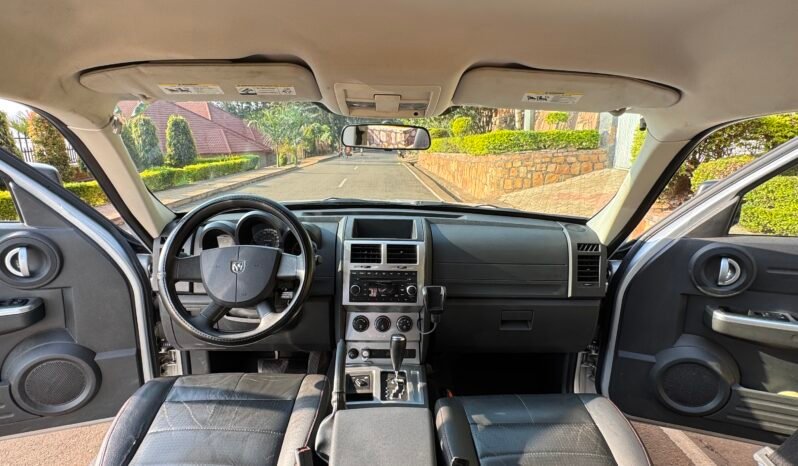 
								DODGE NITRO 2007 full									