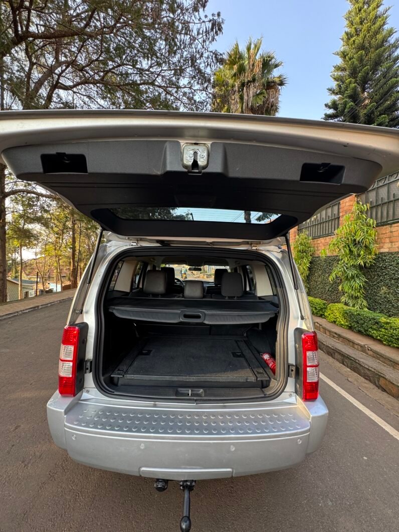 
								DODGE NITRO 2007 full									