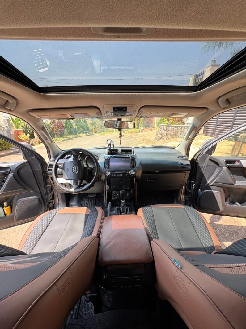 
								2016 TOYOTA LAND CRUISER PRADO VXR full									