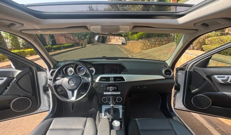 
								2012 MERCEDES BENZ C200 full									