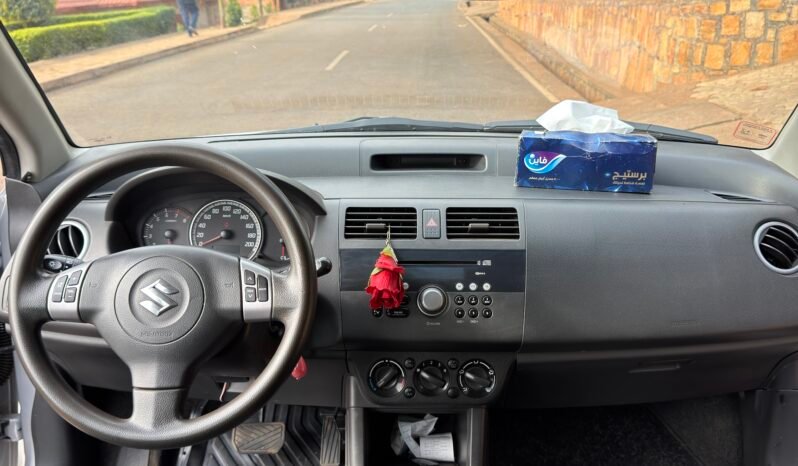 
								2007 SUZUKI SWIFT full									