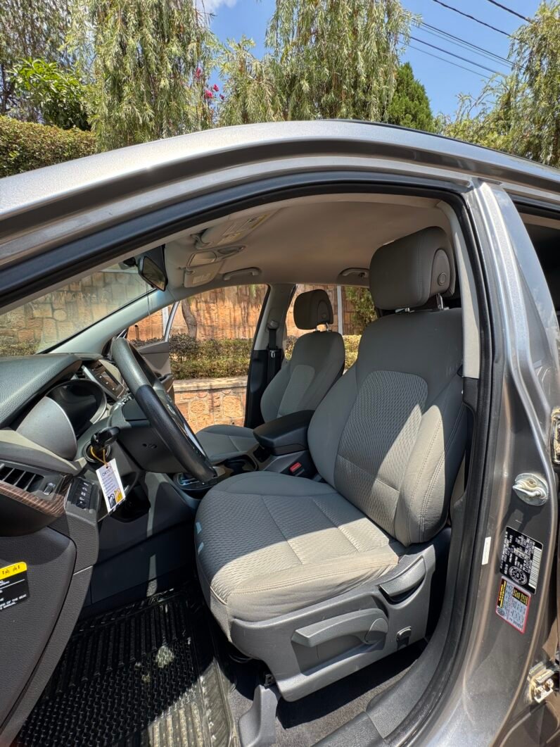 
								2017 HYUNDAI SANTA FE SPORT full									