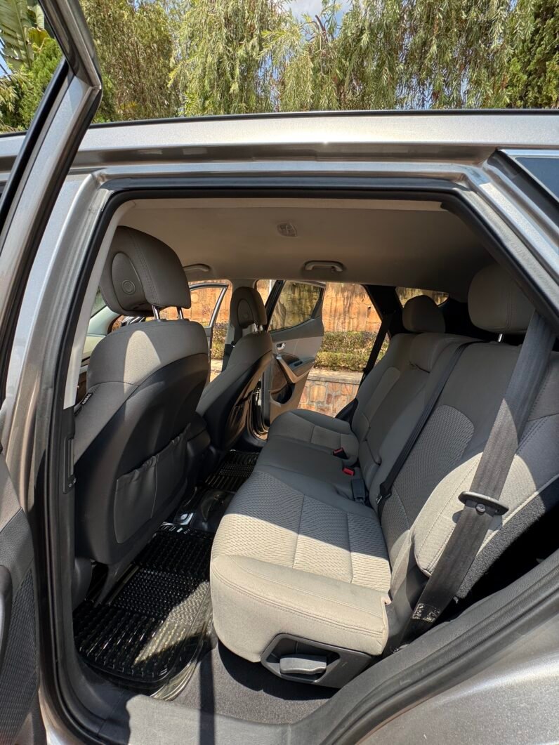 
								2017 HYUNDAI SANTA FE SPORT full									