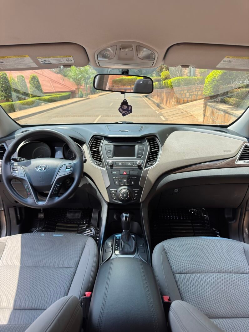 
								2017 HYUNDAI SANTA FE SPORT full									