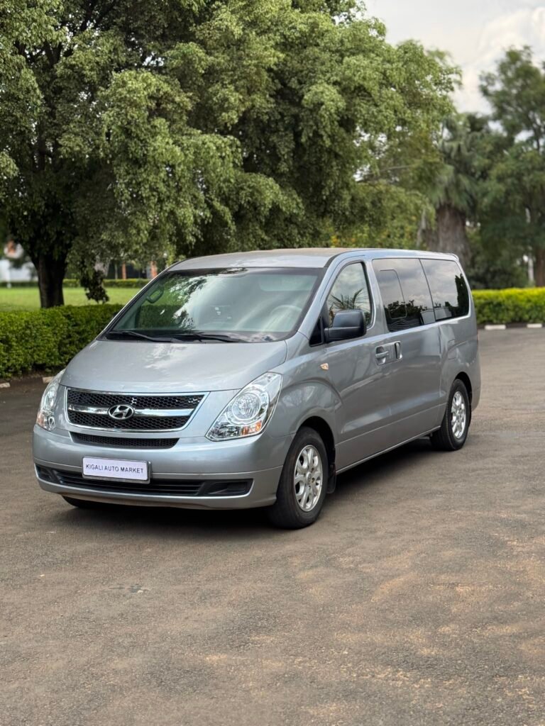 2016 HYUNDAI GRAND STAREX