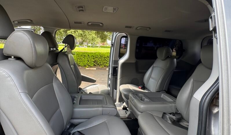 
								2016 HYUNDAI GRAND STAREX full									