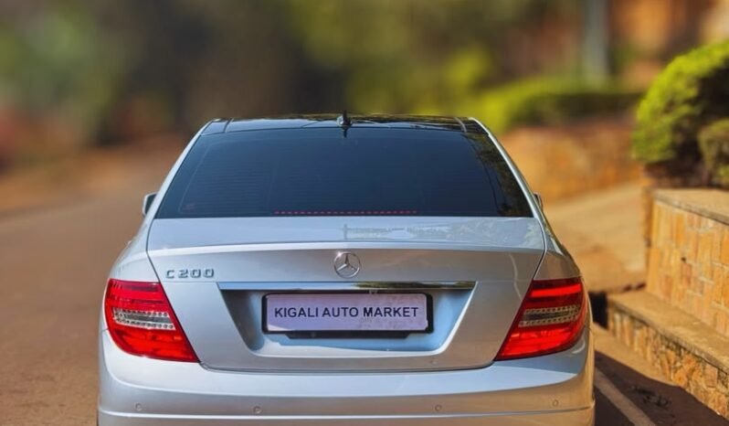 
								2012 MERCEDES BENZ C200 full									