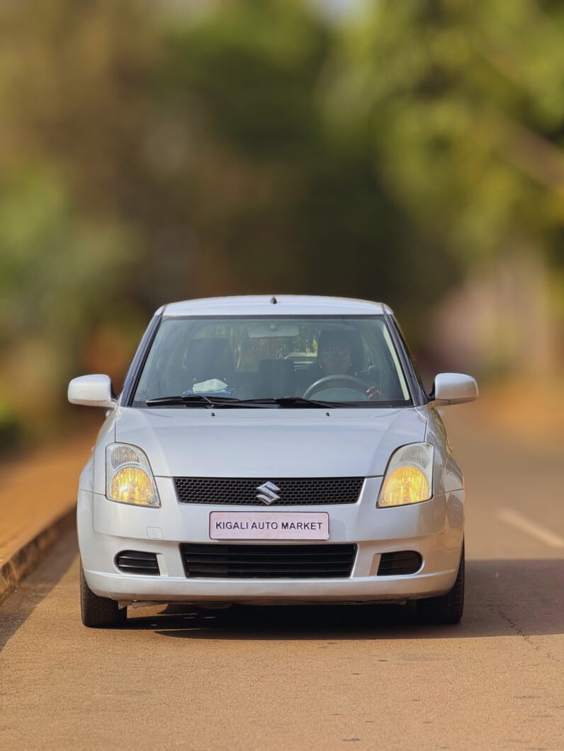 
								2007 SUZUKI SWIFT full									