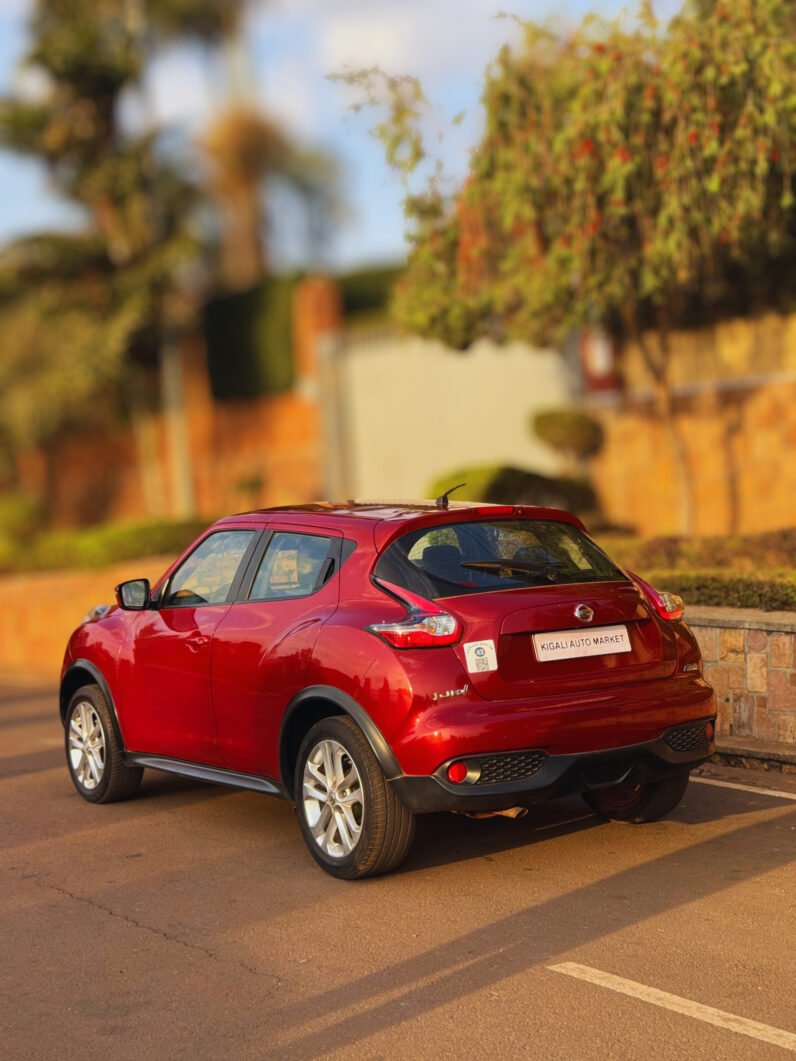 
								2015 NISSAN JUKE full									