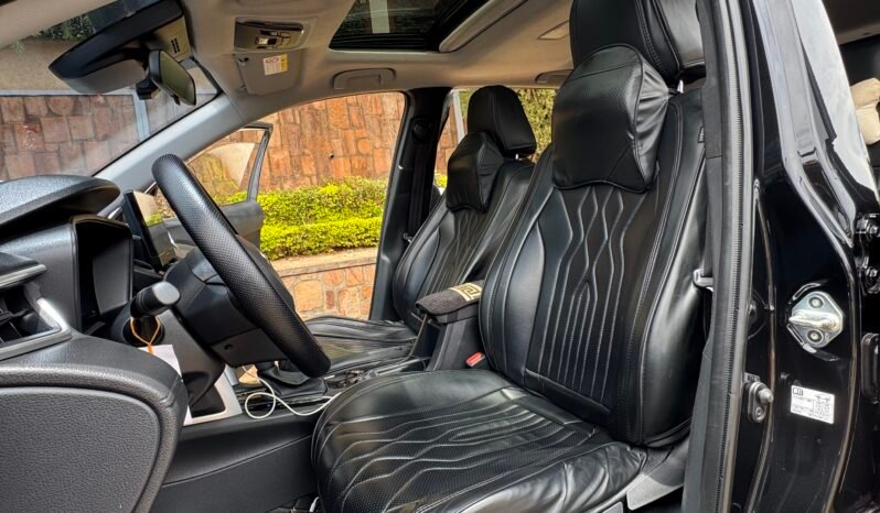 
								2025 TOYOTA COROLLA CROSS HYBRID full									
