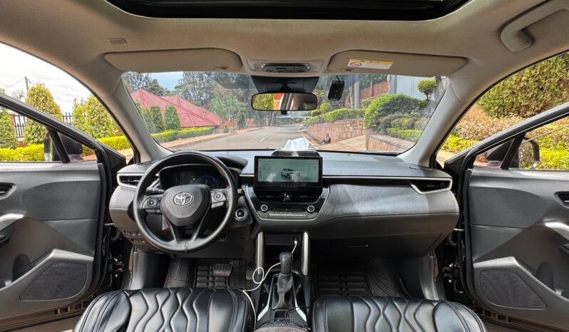
								2025 TOYOTA COROLLA CROSS HYBRID full									